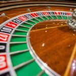 King Johnnie Casino Online: Low Stakes Auto Roulette